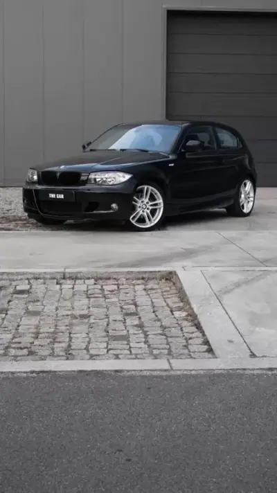 BMW 118 2010 - 10999 EUR, 225592 km - 225592km - foto 9 de 13