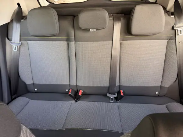 Citroën C3 2018 - 9500 EUR, 93545 km - AUTO.MOTO.pt - 93545km - foto 20 de 22