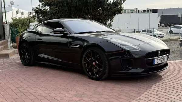 Jaguar F-Type 2020 — foto 3 de 35