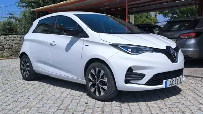 Renault Zoe 2022 - 16450 EUR, 92161 km - AUTO.MOTO.pt - 92161km - foto 4 de 9