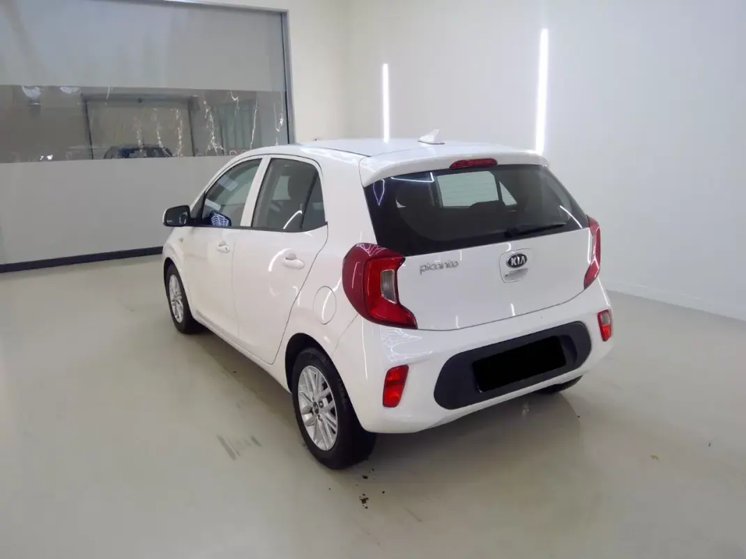 Kia Picanto 2021 - 13900 EUR, 73000 km - 73000km - foto 4 de 6