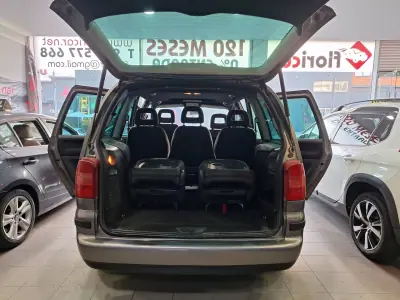 SEAT Alhambra 2007 - 4740 EUR, 314000 km - AUTO.MOTO.pt - 314000km - foto 13 de 17