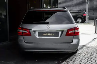 Mercedes-Benz E 220 2010 - 10990 EUR, 489933 km - AUTO.MOTO.pt - 489933km - foto 10 de 41