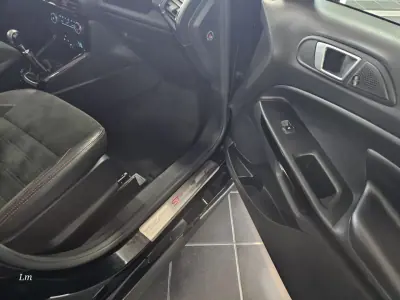 Ford EcoSport 2018 - 13990 EUR, 54000 km - AUTO.MOTO.pt - 54000km - foto 11 de 14
