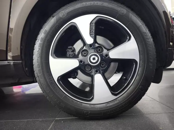 Smart ForTwo Coupé 2018 - 12450 EUR, 110509 km - AUTO.MOTO.pt - 110509km - foto 13 de 33