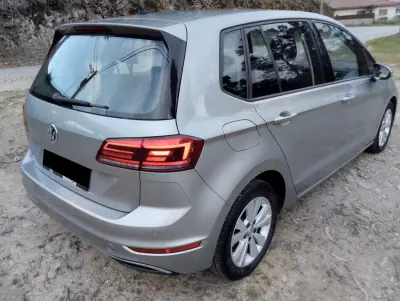 Volkswagen Golf 2019 - 14750 EUR, 150000 km - AUTO.MOTO.pt - 150000km - foto 7 de 30