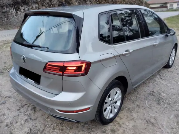 Volkswagen Golf 2019 - 14750 EUR, 150000 km - AUTO.MOTO.pt - 150000km - foto 7 de 30