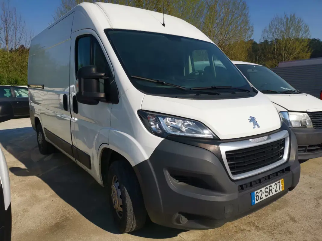 Peugeot 2017 - 14500 EUR, 199800 km - AUTO.MOTO.pt - 199800km - foto 1 de 6