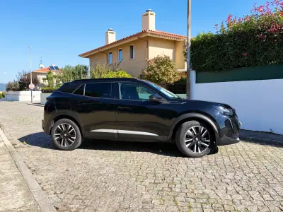 Peugeot e-2008 2021 — foto 6 de 18