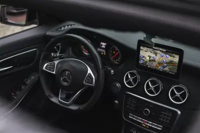 Mercedes-Benz CLA 200 2018 - 22900 EUR, 168433 km - AUTO.MOTO.pt - 168433km - foto 13 de 30
