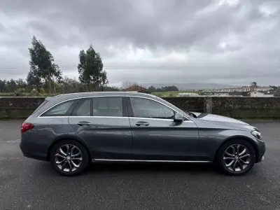 Mercedes-Benz C 200 2016 - 18990 EUR, 156000 km - AUTO.MOTO.pt - 156000km - foto 8 de 28