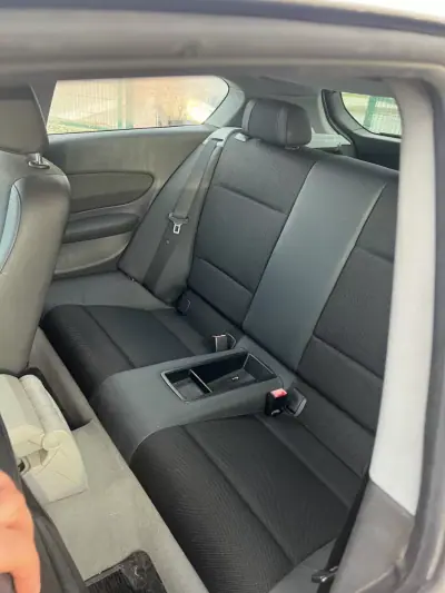 BMW 123 2008 - 10999 EUR, 254000 km - AUTO.MOTO.pt - 254000km - foto 6 de 8