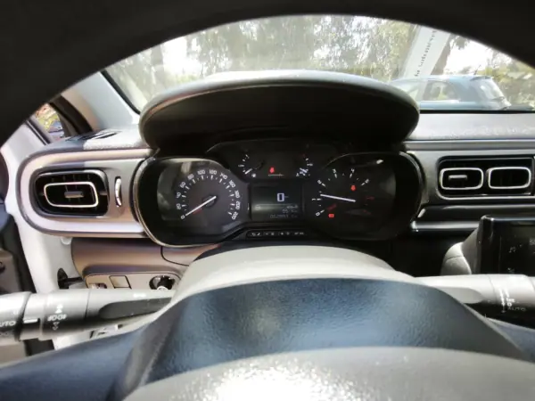 Citroën C3 2022 - 14500 EUR, 62865 km - AUTO.MOTO.pt - 62865km - foto 9 de 12