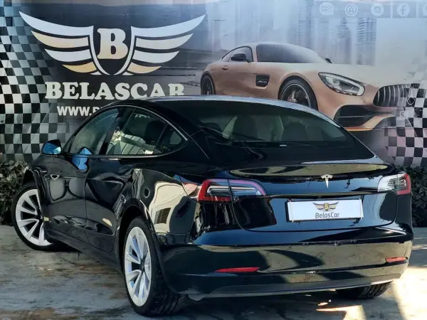 Tesla Model 3 2022 - 29950 EUR, 30000 km - AUTO.MOTO.pt - 30000km - foto 17 de 19