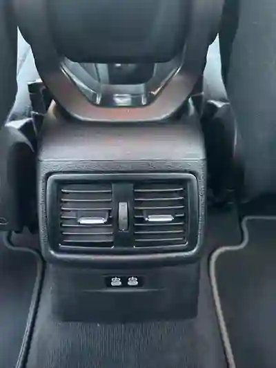 BMW X2 2020 — foto 5 de 9