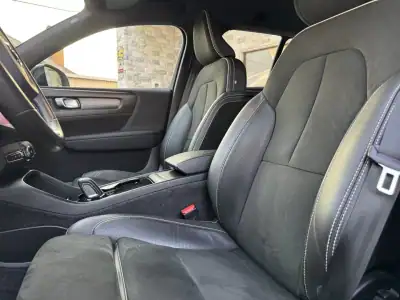 Volvo XC 40 2021 - 31500 EUR, 77000 km - AUTO.MOTO.pt - 77000km - foto 18 de 47