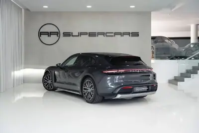 Porsche Taycan Cross Turismo 2022 - 64950 EUR, 45941 km - AUTO.MOTO.pt - 45941km - foto 12 de 52