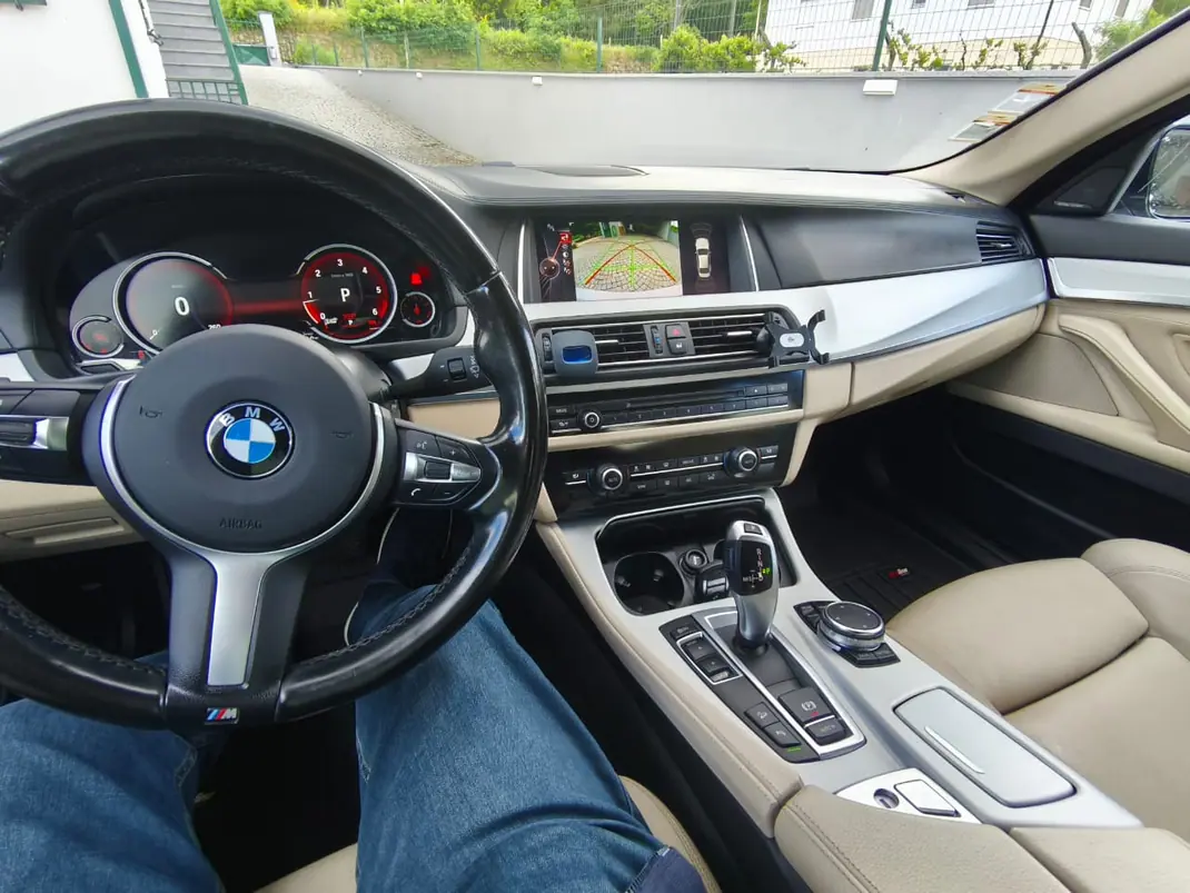 BMW 520 2015 - 21000 EUR, 149667 km - AUTO.MOTO.pt - 149667km - foto 9 de 10