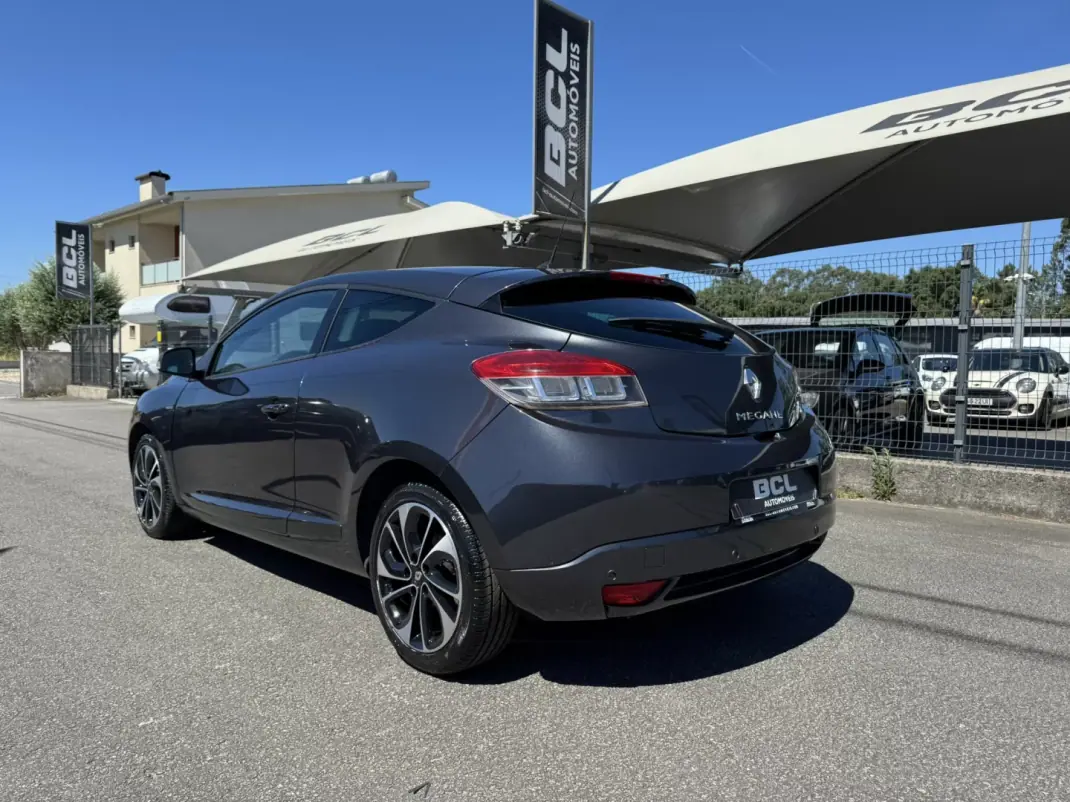 Renault Mégane Coupe 2014 - 11990 EUR, 231000 km - 231000km - foto 5 de 37