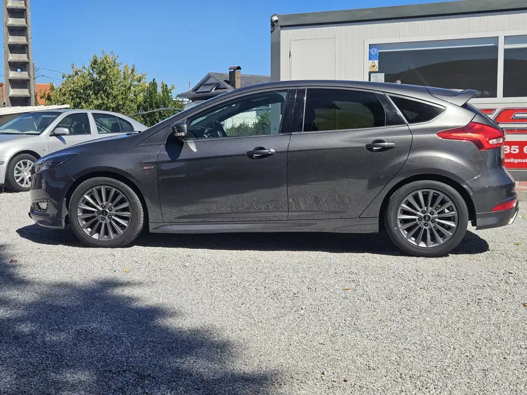 Ford Focus C-Max 2018 - 14500 EUR, 108000 km - 108000km - foto 4 de 37