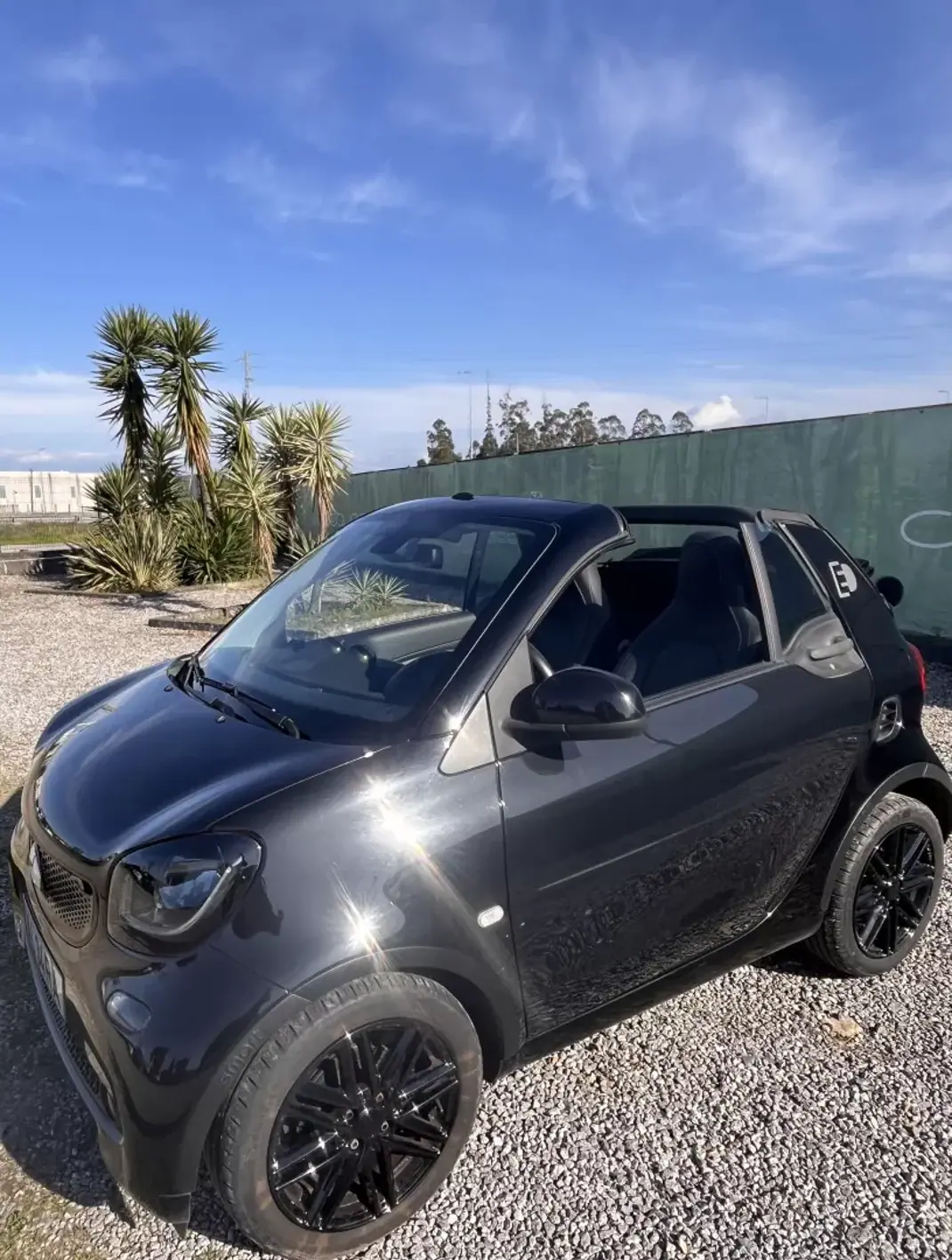 Smart Fortwo Cabrio 2019 - 14000 EUR, 48700 km - AUTO.MOTO.pt - 48700km - foto 17 de 19