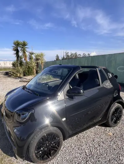 Smart Fortwo Cabrio 2019 - 14000 EUR, 48700 km - AUTO.MOTO.pt - 48700km - foto 17 de 19
