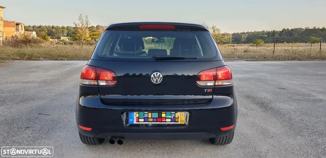 Volkswagen Golf 2010 - 7599 EUR, 185500 km - 185500km - foto 4 de 11