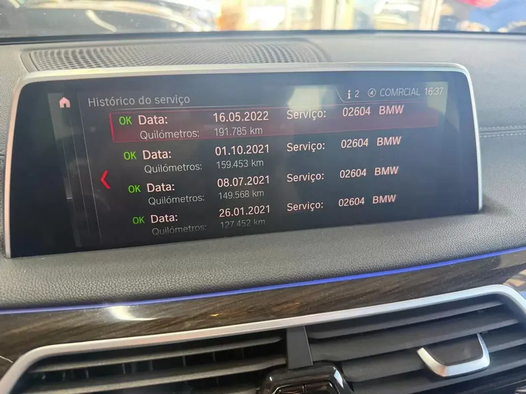 BMW 740 2018 - 29950 EUR, 249000 km - AUTO.MOTO.pt - 249000km - foto 35 de 41