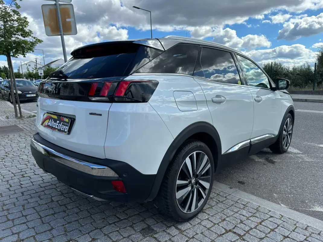 Peugeot 3008 2020 - 23900 EUR, 132834 km - AUTO.MOTO.pt - 132834km - foto 9 de 34