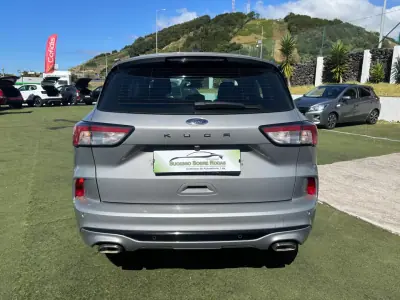 Ford Kuga 2022 - 24990 EUR, 69179 km - AUTO.MOTO.pt - 69179km - foto 6 de 14