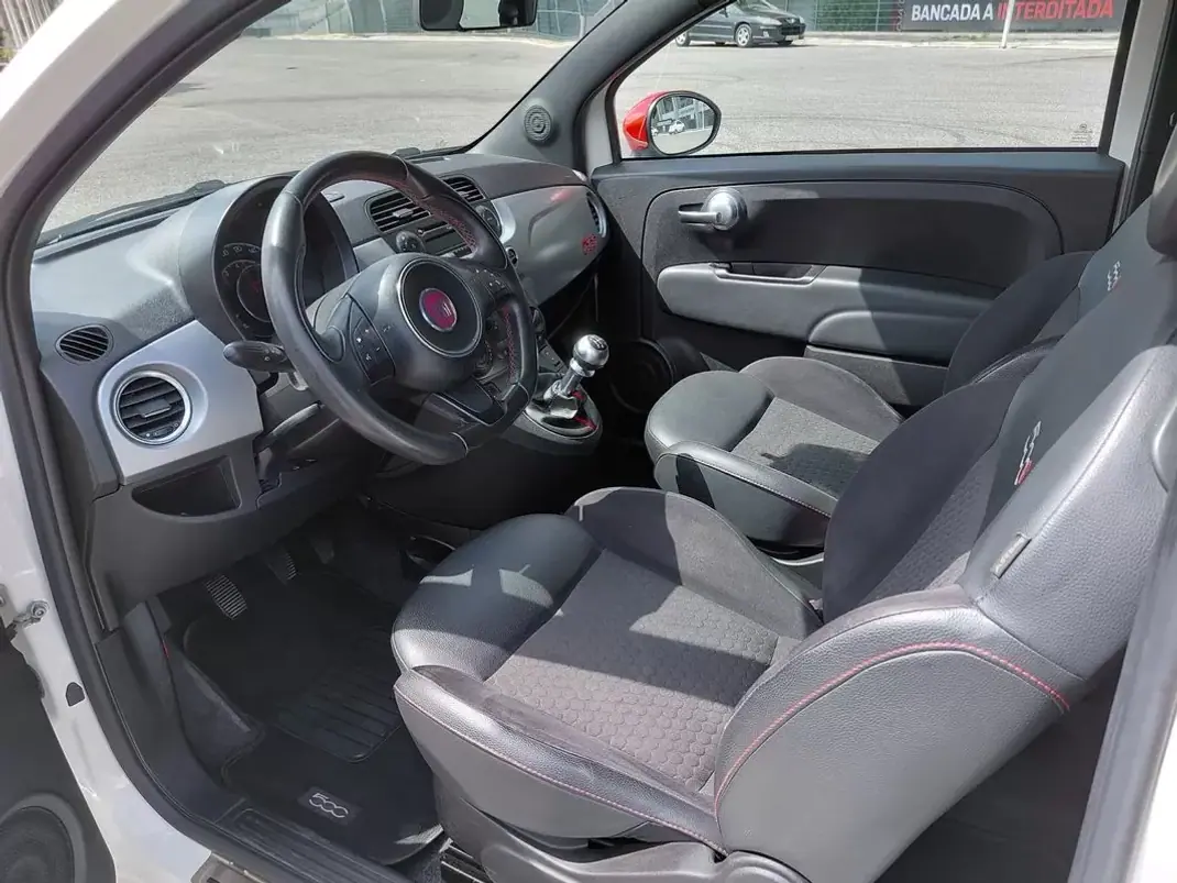 Fiat 500 2013 - 8500 EUR, 171500 km - AUTO.MOTO.pt - 171500km - foto 14 de 22