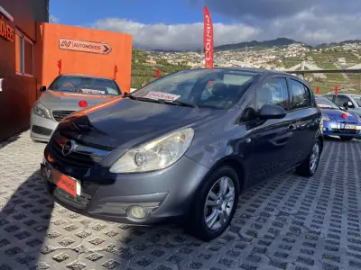 Opel Corsa 2010 - 6950 EUR, 92955 km - AUTO.MOTO.pt - 92955km - foto 3 de 12