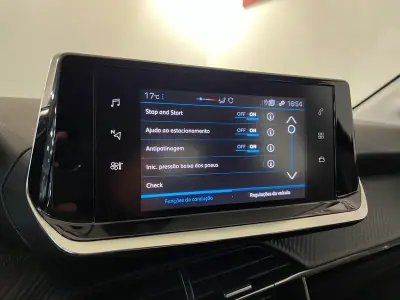 Peugeot 208 2022 - 13450 EUR, 145000 km - AUTO.MOTO.pt - 145000km - foto 22 de 29