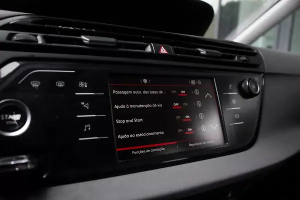 Citroën Grand C4 Spacetourer 2018 - 9900 EUR, 367153 km - AUTO.MOTO.pt - 367153km - foto 36 de 37
