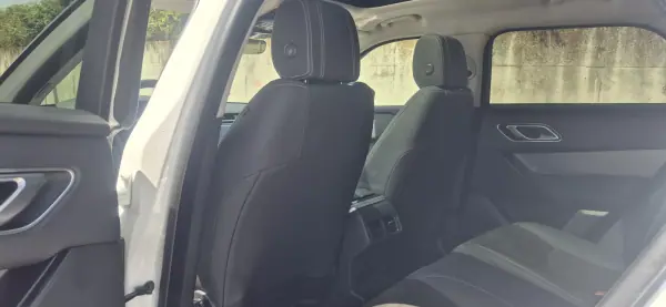 Land Rover Range Rover Velar 2016 - 28950 EUR, 159000 km - AUTO.MOTO.pt - 159000km - foto 8 de 33