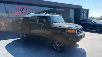 Toyota FJ 2006 - 65000 EUR, 70000 km - foto 2 de 14