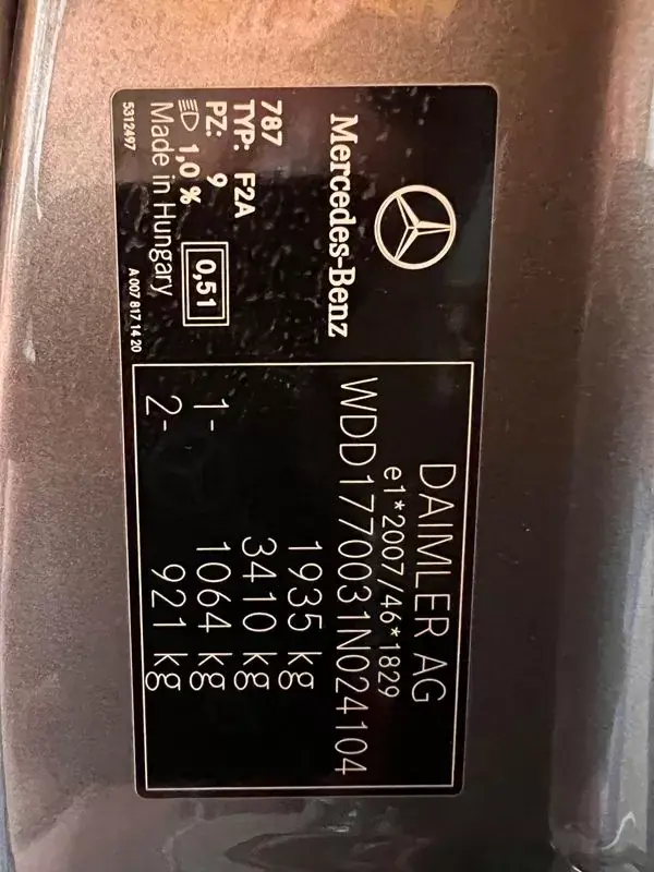 Mercedes-Benz A 180 2018 - 21490 EUR, 143319 km - AUTO.MOTO.pt - 143319km - foto 17 de 24