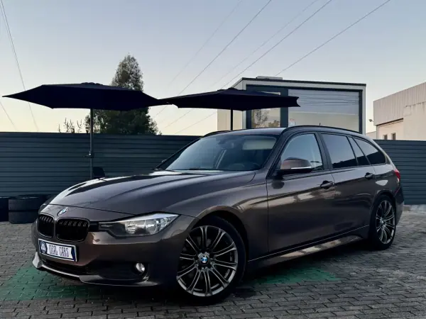 BMW 320 2013 - 16950 EUR, 232410 km - 232410km - foto 2 de 8