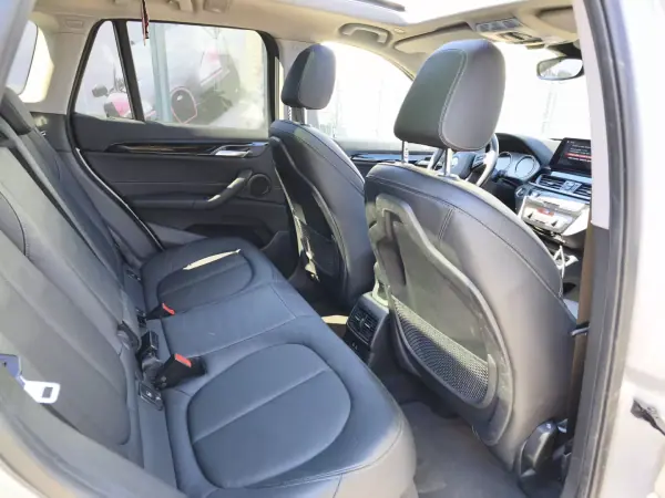 BMW X1 2020 - 27900 EUR, 94000 km - AUTO.MOTO.pt - 94000km - foto 11 de 21