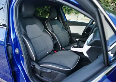 Renault Clio 2023 - 18900 EUR, 26048 km - AUTO.MOTO.pt - 26048km - foto 21 de 40