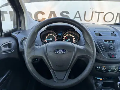 Ford Tourneo Courier 2017 - 9990 EUR, 168856 km - AUTO.MOTO.pt - 168856km - foto 30 de 47