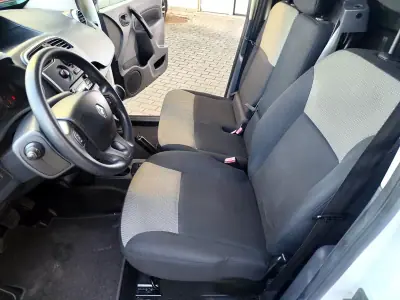 Renault Kangoo 2019 - 10980 EUR, 155000 km - foto 2 de 26