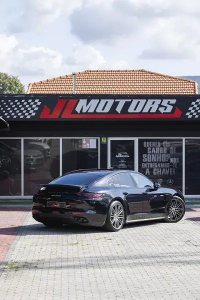 Porsche Panamera 2019 - 61900 EUR, 108300 km - 108300km - foto 33 de 46
