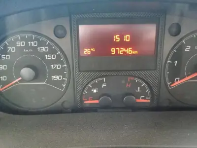 Peugeot 2019 - 16500 EUR, 97246 km - AUTO.MOTO.pt - 97246km - foto 5 de 8