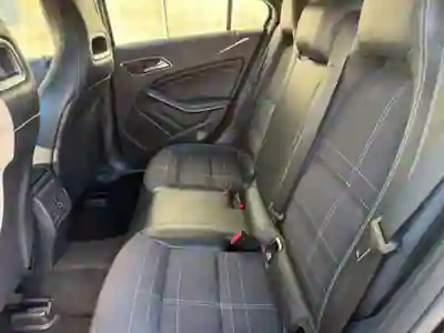 Mercedes-Benz A 200 2013 - 14490 EUR, 240000 km - foto 6 de 15
