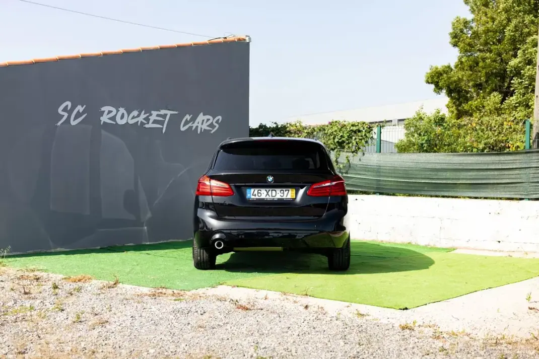 BMW 216 Active Tourer 2019 - 15750 EUR, 109700 km - AUTO.MOTO.pt - 109700km - foto 39 de 43