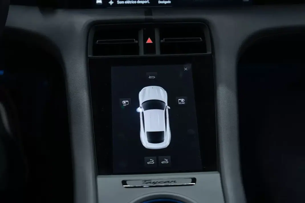 Porsche Taycan 2024 - 84950 EUR, 8000 km - AUTO.MOTO.pt - 8000km - foto 55 de 58