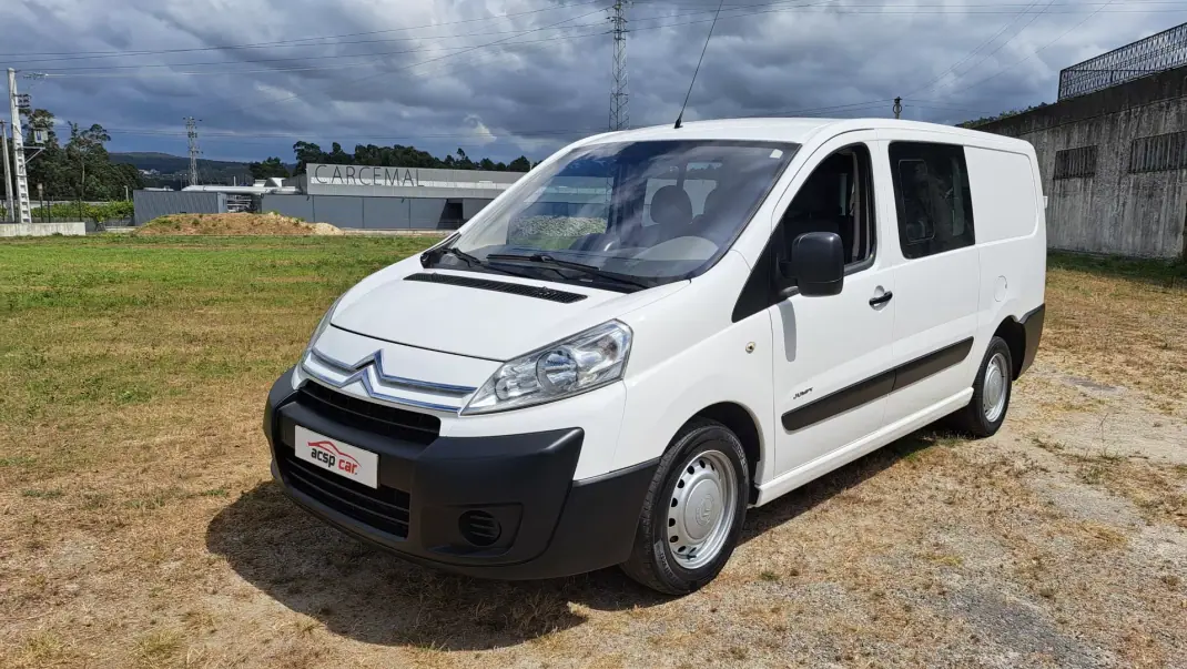 Citroën Jumpy 2009 - 12900 EUR, 200756 km - AUTO.MOTO.pt - 200756km - foto 1 de 11