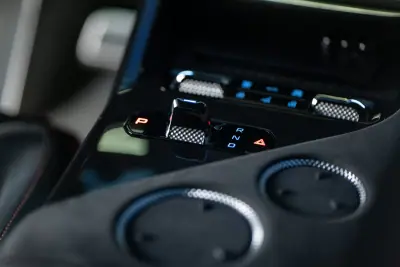 Lotus Eletre 2023 - 110000 EUR, 34626 km - AUTO.MOTO.pt - 34626km - foto 17 de 32