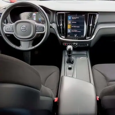 Volvo V60 2019 - 22900 EUR, 165194 km - AUTO.MOTO.pt - 165194km - foto 10 de 27